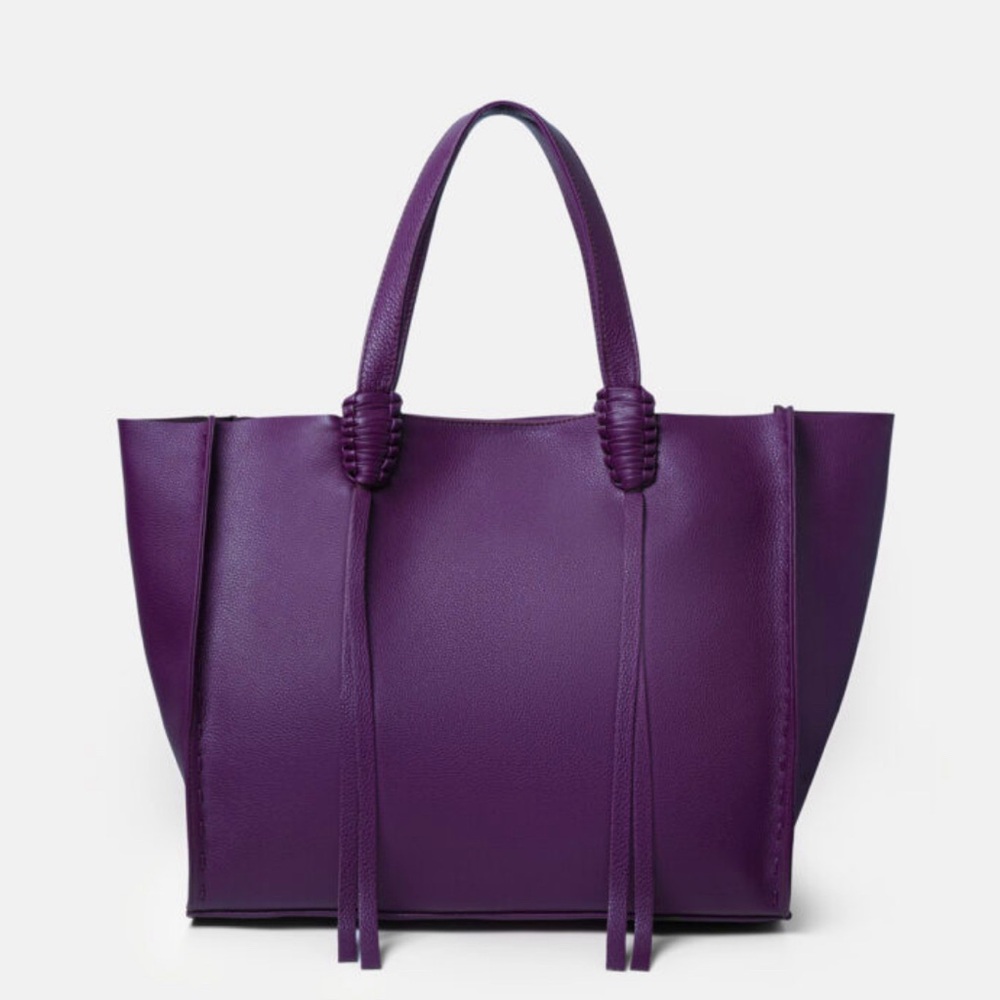 Calista Ara Tote Bag